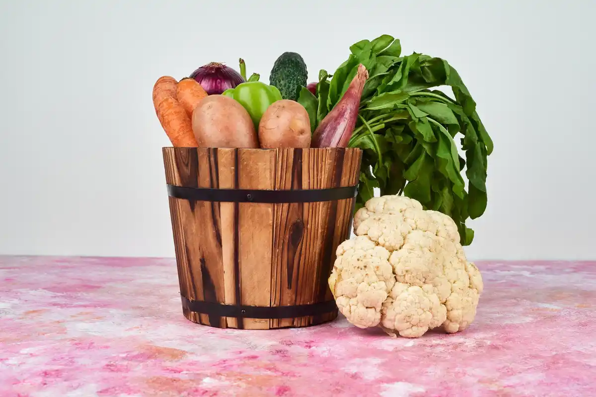 fresh garden vegetables storage crisp