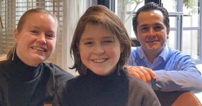 15-jarige Genius: Voltooit PhD in Kwantumfysica en Streeft naar Medische Innovaties