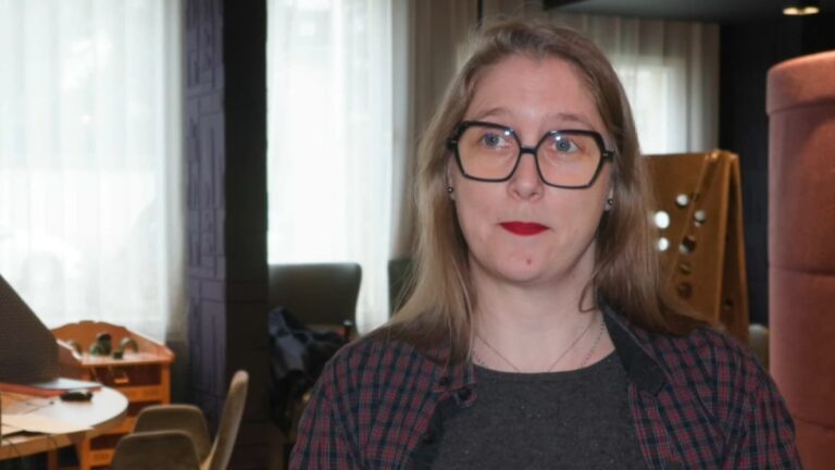 De Onverwachte Impact van AI: Werknemers Getuigen van Verlies en Verandering