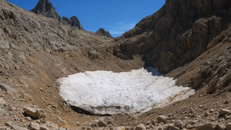 Het Einde van de Laatste Gletsjer in León: Een Alarmerende Waarschuwing voor onze Aarde