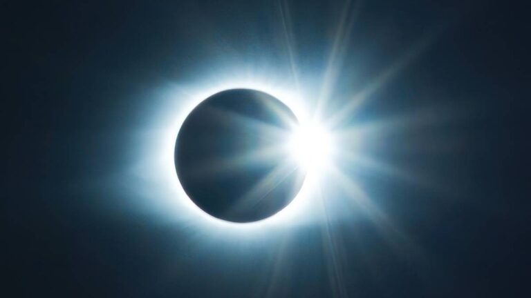 Onvergetelijke Zonsverduisteringen: Bereid je voor op een Magische Ervaring!