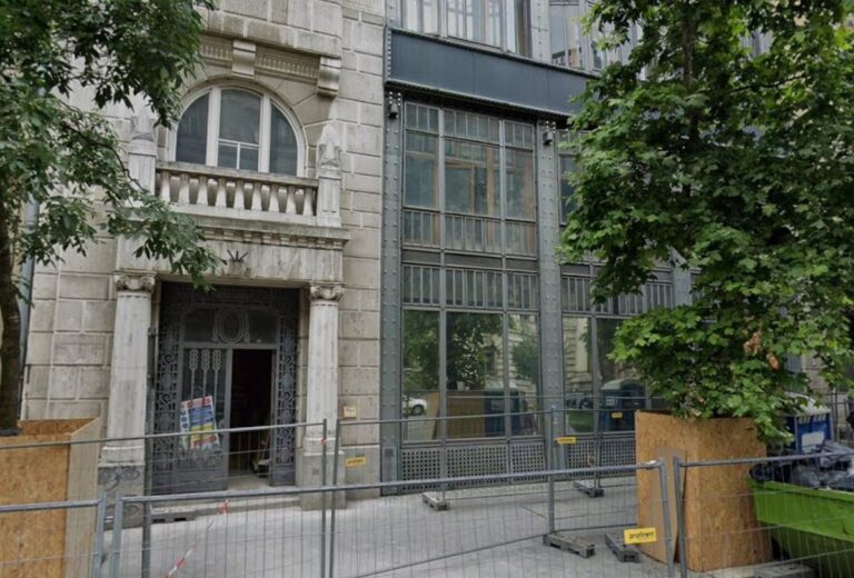 Scandale rondom de salarissen van HUN-REN leiders onthuld!