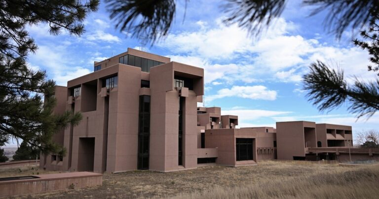 Trump's Aanval op Wetenschap: De Gevaarlijke Ontmanteling van Klimaatinstituten