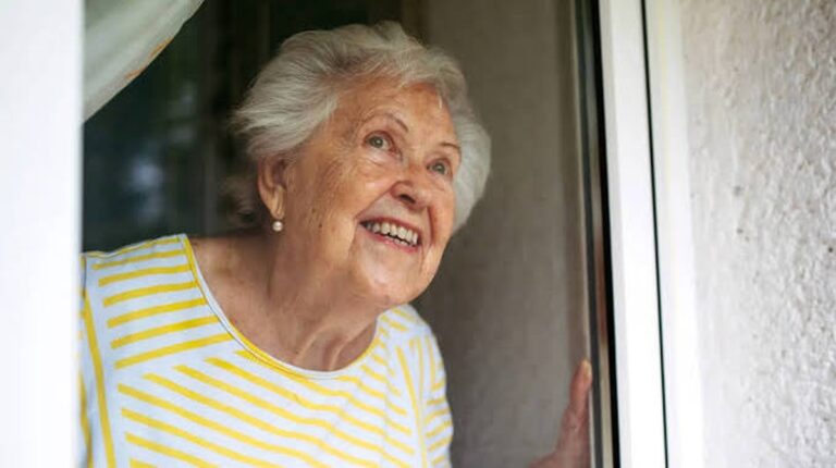 De Verbazingwekkende Geheimen van Lang Leven: Wat We van Buitengewone Mensen Kunnen Leren