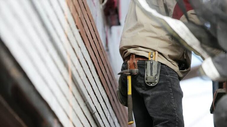 Waarom Handmatige Banen Een Toekomst Hebben in het Tijdperk van Kunstmatige Intelligentie